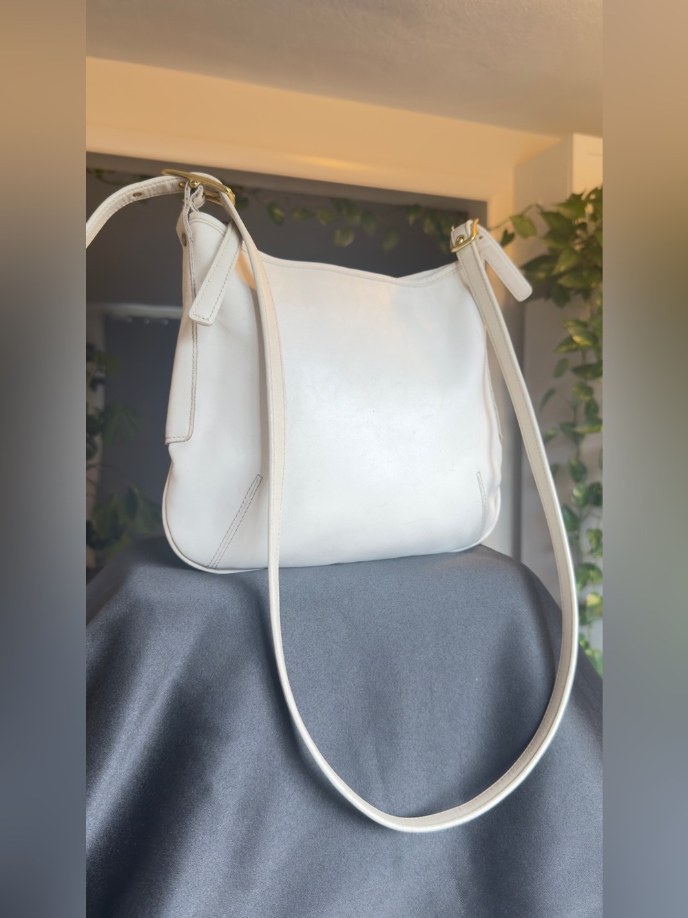 VTG Coach White Leather Andrea Zip Crossbody Bag 9204